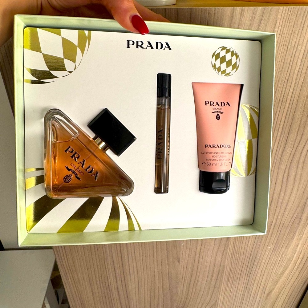 Prada Paradoxe Women's Fragrance Set - Black and Gold Accents